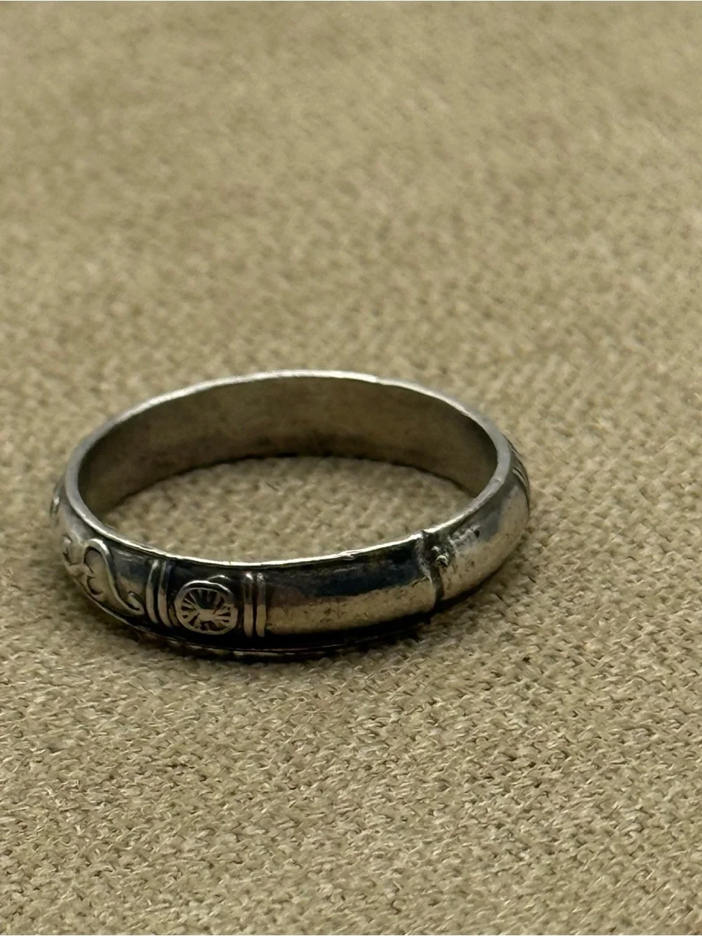 N/A classic silver